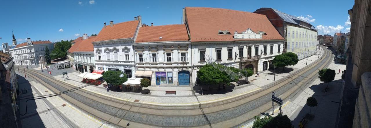 Belvárosi Vintage Apartman a sétálóutcán Miskolc Extérieur photo