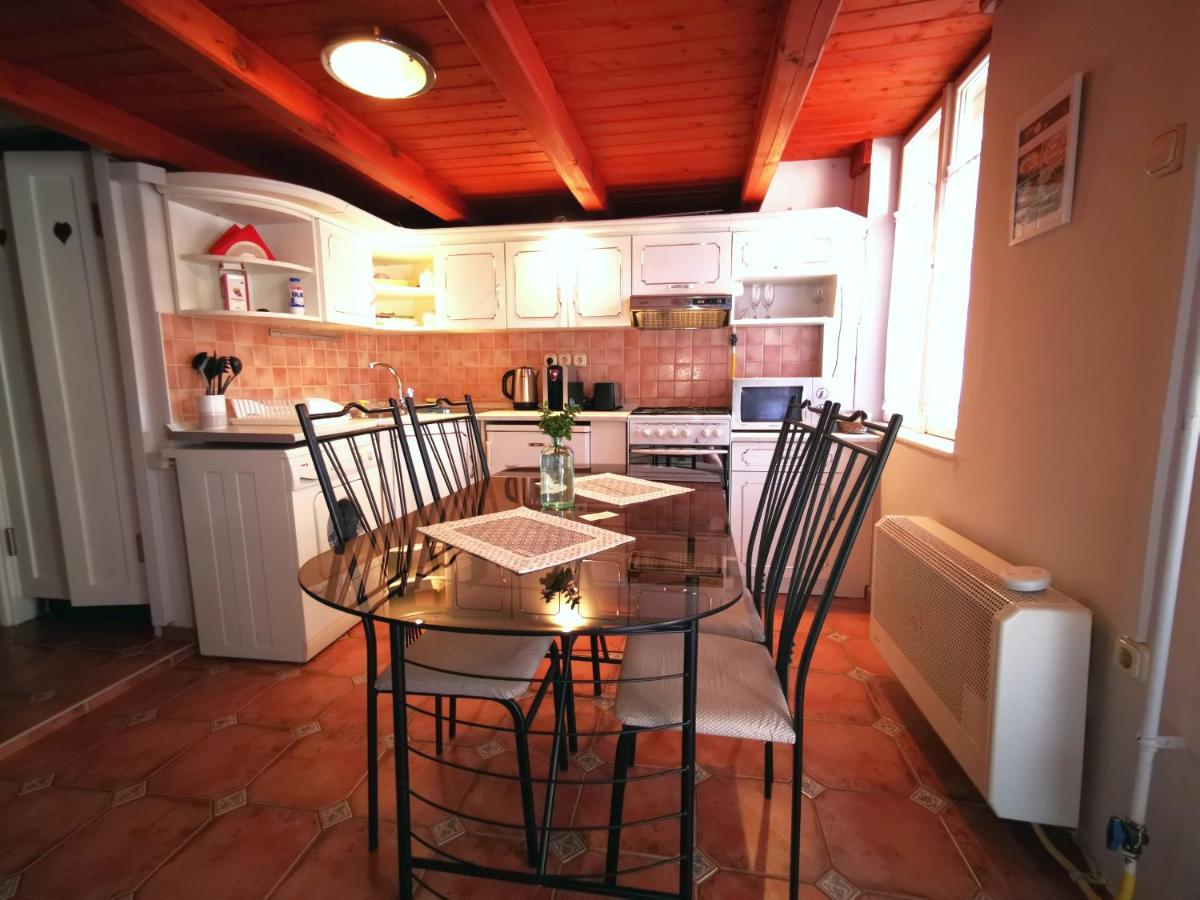 Belvárosi Vintage Apartman a sétálóutcán Miskolc Extérieur photo